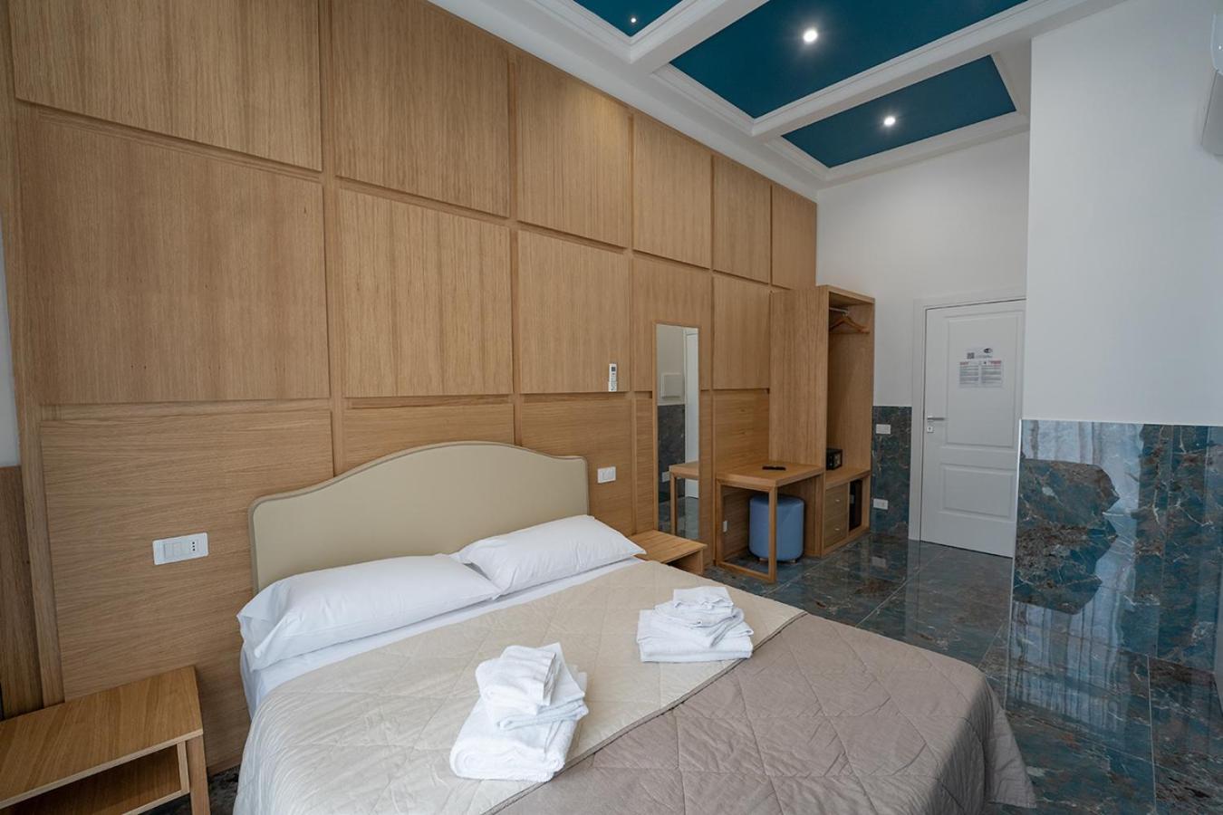 Pc Boutique H Napoli Centro, By Clapa Group Hotel Luaran gambar